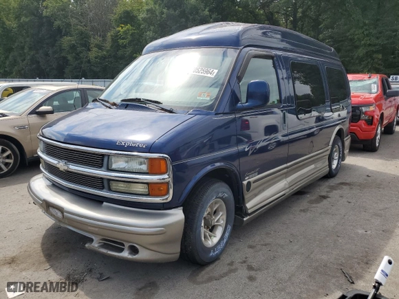 2002 Chevrolet Express Van with VIN 1GBFG15R421245601, listed as a Copart auction lot 79137584 with 138,781 mi miles and Salvage Title. Bid and sale history available at carsss.com. Image 1.