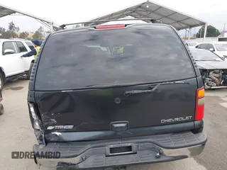 2003 Chevrolet Tahoe LS with VIN 1GNEC13T73R297770, listed as a IAAI auction lot 42071895 with 215,848 mi miles. Bid and sale history available at carsss.com. Image 17.