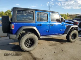 2020 Jeep Wrangler Unlimited Willys with VIN 1C4HJXDG0LW264742, listed as a Copart auction lot 73247804 with 31,745 mi miles and Salvage title. Bid and sale history available at DreamBid. Image 3.