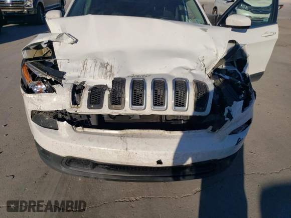 2016 Jeep Cherokee Latitude with VIN 1C4PJLCB1GW208034, listed as a Copart auction lot 45561445 with 139,307 mi miles and Salvage Title. Bid and sale history available at carsss.com. Image 14.