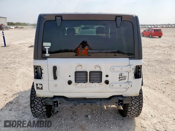 2020 Jeep Wrangler Unlimited Sport с VIN 1C4HJXDG6LW252353, выставлен на аукционе Copart как лот 56556425 с пробегом 114 144 миль миль и Списание • Salvage title. История ставок и продаж доступна на DreamBid. Изображение 6.