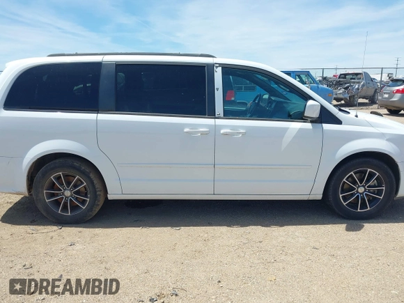 2016 Dodge Grand Caravan R/T with VIN 2C4RDGEG2GR265609, listed as a IAAI auction lot 42078392 with 105,861 mi miles and . Bid and sale history available at DreamBid. Image 13.