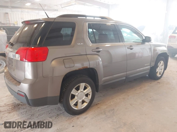 2011 GMC Terrain SLE-2 z VIN 2CTALSEC1B6201348, wystawiony jako IAAI lot #42486563 z przebiegiem 165 143 mil mil oraz . Historia ofert i sprzedaży dostępna na DreamBid. Obrazek 4.