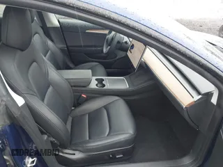 2023 Tesla Model 3 z VIN 5YJ3E1EA7PF436314, wystawiony jako IAAI lot #42340337 z przebiegiem 39 247 mil mil oraz . Historia ofert i sprzedaży dostępna na DreamBid. Obrazek 5.