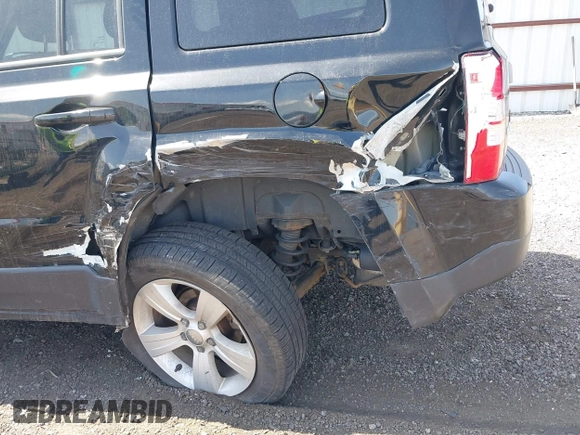 2016 Jeep Patriot High Altitude with VIN 1C4NJRFB5GD718548, listed as a IAAI auction lot 42162649 with 122,235 mi miles and . Bid and sale history available at carsss.com. Image 6.