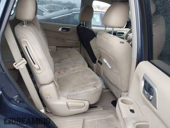 2014 Nissan Pathfinder S z VIN 5N1AR2MN6EC688714, wystawiony jako IAAI lot #42397270 z przebiegiem 223 383 mil mil oraz . Historia ofert i sprzedaży dostępna na DreamBid. Obrazek 8.