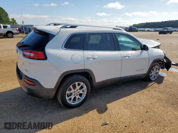 2016 Jeep Cherokee Latitude with VIN 1C4PJLCB8GW125748, listed as a Copart auction lot 60697145 with 118,276 mi miles and Salvage title. Bid and sale history available at DreamBid. Image 3.