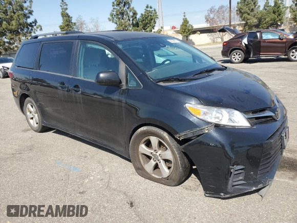 2018 Toyota Sienna LE Auto Access Seat с VIN 5TDKZ3DC1JS934414, выставлен на аукционе Copart как лот 52194615 с пробегом 130 058 миль миль и Списание • Salvage title. История ставок и продаж доступна на DreamBid. Изображение 4.