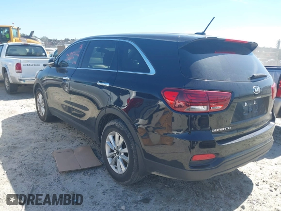 2019 Kia Sorento LX with VIN 5XYPG4A35KG549507, listed as a IAAI auction lot 41726414 with 87,507 mi miles. Bid and sale history available at carsss.com. Image 3.