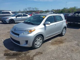2008 Scion xD with VIN JTKKU10498J016301, listed as a IAAI auction lot 42010128 with 175,225 mi miles. Bid and sale history available at carsss.com. Image 2.