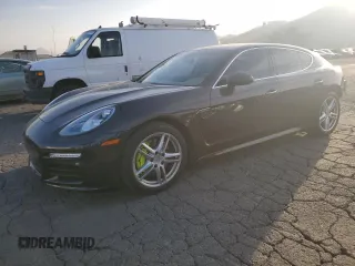 2014 Porsche Panamera S E-Hybrid with VIN WP0AD2A77EL044731, listed as a Copart auction lot 82918834 with 41,296 mi miles and Salvage Title. Bid and sale history available at DreamBid. Image 1.