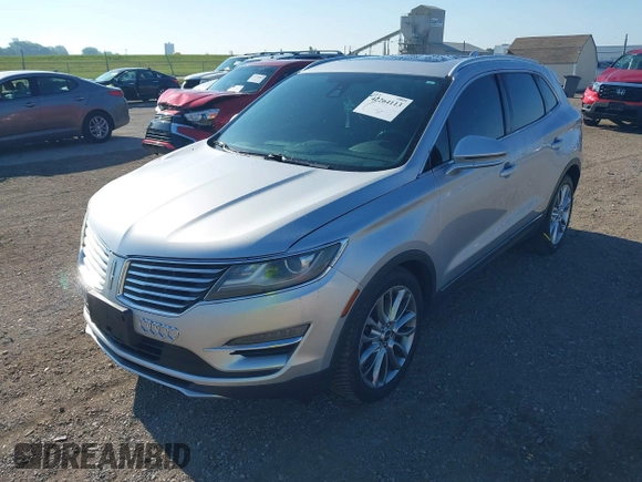 2016 Lincoln MKC Reserve z VIN 5LMCJ3C94GUJ24290, wystawiony jako IAAI lot #42264113 z przebiegiem 132 117 mil mil oraz . Historia ofert i sprzedaży dostępna na DreamBid. Obrazek 18.