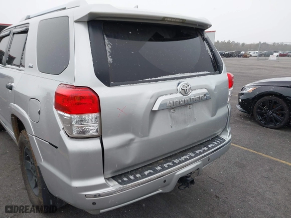 2011 Toyota 4Runner Trail with VIN JTEBU5JR4B5067564, listed as a IAAI auction lot 41382226 with 216,056 mi miles. Bid and sale history available at carsss.com. Image 21.