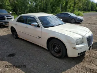 2005 Chrysler 300 with VIN 2C3JA53G45H174829, listed as a Copart auction lot 63768904 with 373,929 mi miles and Clean Title. Bid and sale history available at carsss.com. Image 4.