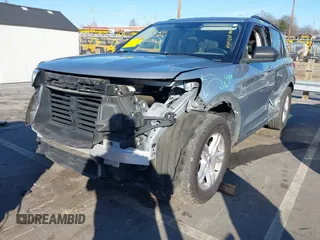 2020 Ford Explorer XLT with VIN 1FMSK7DH7LGA00628, listed as a IAAI auction lot 41488085 with 82,906 mi miles. Bid and sale history available at carsss.com. Image 6.