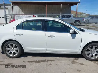 2010 Mercury Milan Premier with VIN 3MEHM0JA3AR637172, listed as a IAAI auction lot 41852920 with 123,538 mi miles and . Bid and sale history available at DreamBid. Image 14.