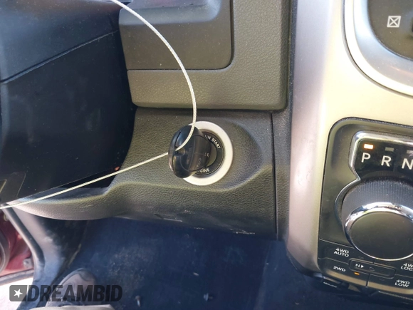 2017 Ram 1500 Outdoorsman z VIN 1C6RR7GT1HS677099, wystawiony jako IAAI lot #41796138 z przebiegiem 144 732 mil mil oraz . Historia ofert i sprzedaży dostępna na DreamBid. Obrazek 11.
