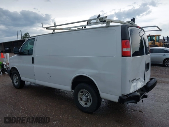 2017 Chevrolet Express Cargo with VIN 1GCWGAFF5H1246698, listed as a IAAI auction lot 42546142 with 186,229 mi miles and . Bid and sale history available at DreamBid. Image 21.