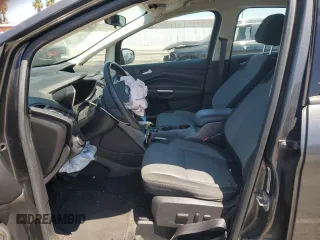 2017 Ford C-Max SE z VIN 1FADP5EU6HL108435, wystawiony jako Copart lot #57690125 z przebiegiem 170 103 mil mil oraz Szkody całkowita. Historia ofert i sprzedaży dostępna na DreamBid. Obrazek 7.
