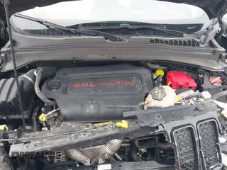 2020 Jeep Renegade Sport z VIN ZACNJBAB7LPL97605, wystawiony jako IAAI lot #41200333 z przebiegiem 74 345 mil mil oraz . Historia ofert i sprzedaży dostępna na DreamBid. Obrazek 10.
