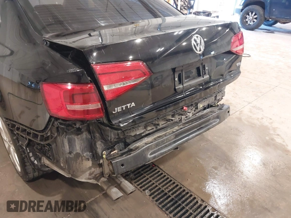 2015 Volkswagen Jetta Sedan 2.0L TDI SEL with VIN 3VWLA7AJ2FM341784, listed as a IAAI auction lot 41577281 with 139,688 mi miles. Bid and sale history available at carsss.com. Image 6.