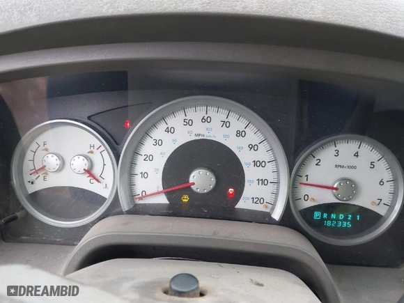 2006 Dodge Dakota SLT with VIN 1D7HE48N16S611010, listed as a IAAI auction lot 41018277 with 182,335 mi miles. Bid and sale history available at carsss.com. Image 7.