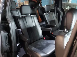 2016 Dodge Grand Caravan SXT z VIN 2C4RDGCG3GR107802, wystawiony jako IAAI lot #42309365 z przebiegiem 57 427 mil mil oraz . Historia ofert i sprzedaży dostępna na DreamBid. Obrazek 8.
