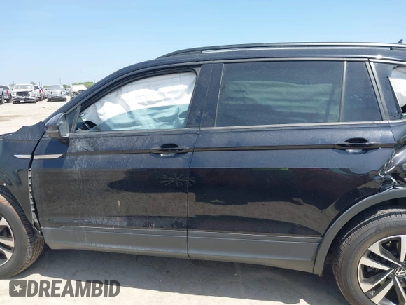 2022 Volkswagen Tiguan S with VIN 3VV1B7AX5NM030779, listed as a IAAI auction lot 41877605 with 39,261 mi miles and . Bid and sale history available at DreamBid. Image 15.