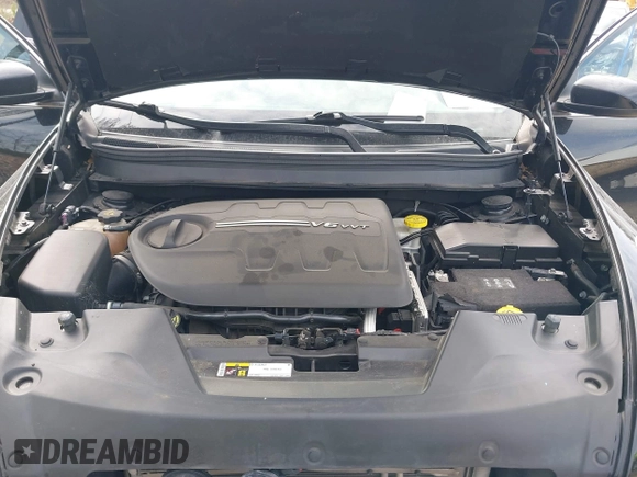 2018 Jeep Cherokee Latitude with VIN 1C4PJLCX1JD513919, listed as a IAAI auction lot 41794393 with 109,250 mi miles and . Bid and sale history available at DreamBid. Image 10.
