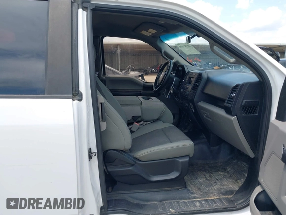 2018 Ford F-150 XL z VIN 1FTEX1CB3JKC44462, wystawiony jako IAAI lot #42597699 z przebiegiem 165 692 mil mil oraz . Historia ofert i sprzedaży dostępna na DreamBid. Obrazek 5.