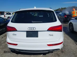 2014 Audi Q5 Premium Plus z VIN WA1DGAFP3EA062706, wystawiony jako IAAI lot #41579534 z przebiegiem 121 055 mil mil oraz . Historia ofert i sprzedaży dostępna na DreamBid. Obrazek 16.
