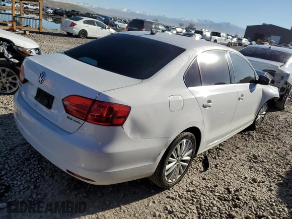2013 Volkswagen Jetta SEL with VIN 3VWLX7AJ1DM365862, listed as a Copart auction lot 50640445 with Not provided miles and Salvage title. Bid and sale history available at DreamBid. Image 3.