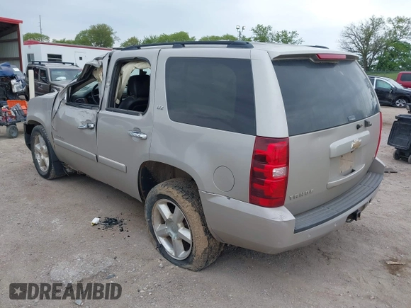 2008 Chevrolet Tahoe LTZ с VIN 1GNFK13028J228178, выставлен на аукционе IAAI как лот 42333269 с пробегом 196 714 миль миль и . История ставок и продаж доступна на DreamBid. Изображение 3.