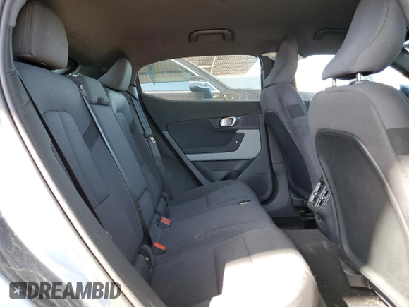 2024 Polestar 2 z VIN YSMFE3KA0RL214442, wystawiony jako Copart lot #48405355 z przebiegiem 18 052 mil mil oraz Tytuł czysty. Historia ofert i sprzedaży dostępna na DreamBid. Obrazek 10.