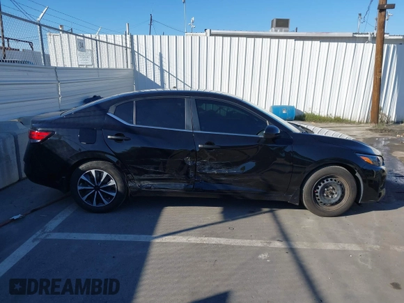 2024 Nissan Sentra S z VIN 3N1AB8BV9RY229224, wystawiony jako IAAI lot #41625753 z przebiegiem 20 740 mil mil oraz . Historia ofert i sprzedaży dostępna na DreamBid. Obrazek 13.