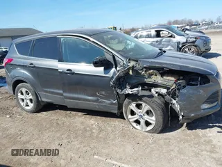 2016 Ford Escape SE with VIN 1FMCU0G73GUC76322, listed as a IAAI auction lot 41796746 with 61,821 mi miles. Bid and sale history available at carsss.com. Image 14.