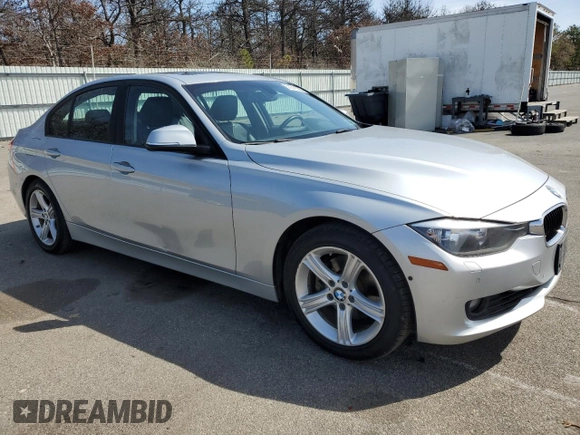 2013 BMW 3 Series 328i xDrive with VIN WBA3B5G54DNS03260, listed as a Copart auction lot 51511735 with 83,922 mi miles and Salvage title. Bid and sale history available at DreamBid. Image 4.