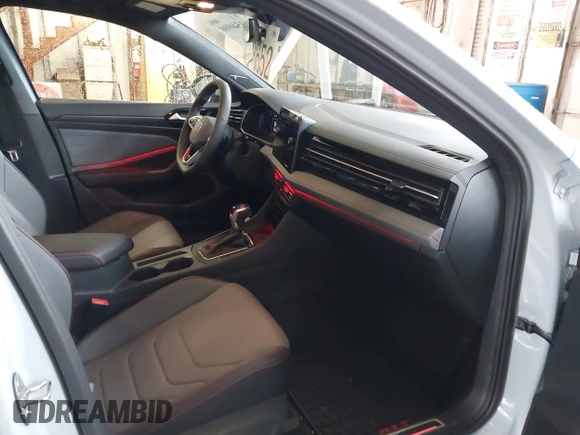 2025 Volkswagen Jetta GLI Autobahn with VIN 3VW2T7BUXSM033304, listed as a IAAI auction lot 41540900 with 795 mi miles and . Bid and sale history available at DreamBid. Image 5.
