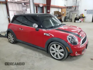 2008 MINI Hardtop S with VIN WMWMF73568TT89556, listed as a Copart auction lot 62432595 with 140,413 mi miles and Clean title. Bid and sale history available at DreamBid. Image 4.