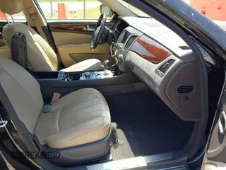 2013 Hyundai Equus Signature with VIN KMHGH4JH8DU067653, listed as a IAAI auction lot 42196105 with 164,333 mi miles and . Bid and sale history available at DreamBid. Image 8.