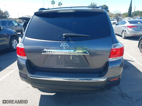 2013 Toyota Highlander Limited with VIN 5TDYK3EH5DS113166, listed as a IAAI auction lot 41791871 with 130,241 mi miles. Bid and sale history available at carsss.com. Image 16.