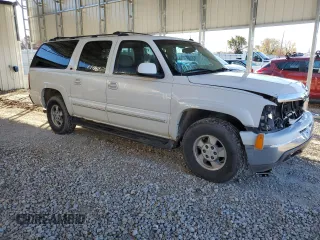 2003 Chevrolet Suburban LT with VIN 3GNFK16Z33G218425, listed as a Copart auction lot 81138144 with 246,985 mi miles and Salvage title. Bid and sale history available at DreamBid. Image 4.