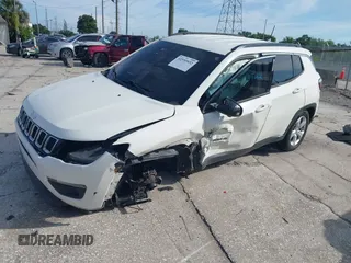 2019 Jeep Compass Altitude with VIN 3C4NJCBB3KT676807, listed as a IAAI auction lot 42595932 with 104,505 mi miles and . Bid and sale history available at DreamBid. Image 2.
