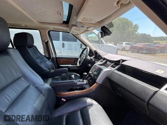 2008 Land Rover Range Rover Sport HSE with VIN SALSK25428A171759, listed as a Copart auction lot 55530215 with 169,102 mi miles and Clean Title. Bid and sale history available at carsss.com. Image 5.
