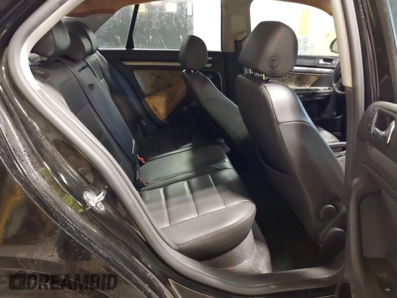 2006 Volkswagen Jetta 2.5L z VIN 3VWSF71K46M803364, wystawiony jako IAAI lot #42095403 z przebiegiem 140 573 mil mil oraz . Historia ofert i sprzedaży dostępna na DreamBid. Obrazek 8.