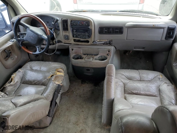 2001 Chevrolet Express Cargo Van YF7 Upfitter with VIN 1GBFG15RX11238330, listed as a Copart auction lot 50804885 with 212,392 mi miles and Clean Title. Bid and sale history available at carsss.com. Image 8.