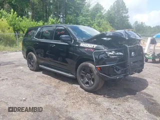 2022 Chevrolet Tahoe Commercial z VIN 1GNSCLED4NR235962, wystawiony jako IAAI lot #42515868 z przebiegiem 73 003 mil mil oraz . Historia ofert i sprzedaży dostępna na DreamBid. Obrazek 1.