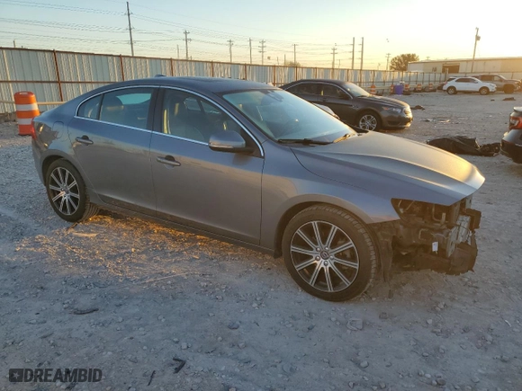 2016 Volvo S60 Inscription T5 Drive-E Premier with VIN LYV402FK2GB096264, listed as a Copart auction lot 72142074 with NaN miles and Salvage Title. Bid and sale history available at carsss.com. Image 4.