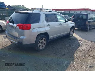 2011 GMC Terrain SLT-2 z VIN 2CTALWEC7B6202463, wystawiony jako IAAI lot #42616701 z przebiegiem 218 551 mil mil oraz . Historia ofert i sprzedaży dostępna na DreamBid. Obrazek 4.