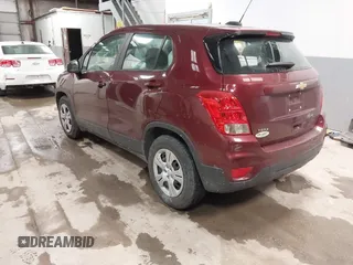 2017 Chevrolet Trax LS with VIN 3GNCJKSB9HL174725, listed as a IAAI auction lot 41589963 with 85,304 mi miles. Bid and sale history available at carsss.com. Image 3.